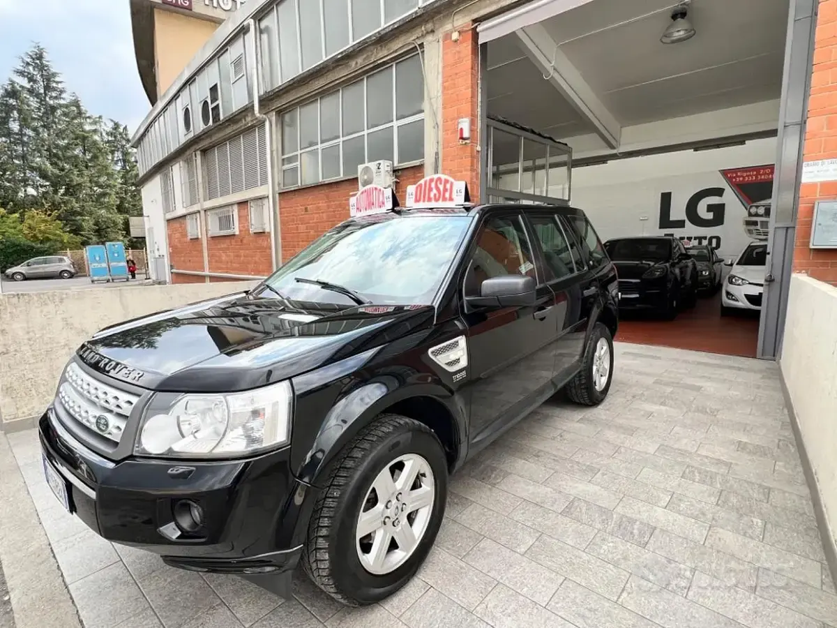 Usata Land Rover Freelander 2 HSE 150 CV (110 kW) 2011 Nero SUV