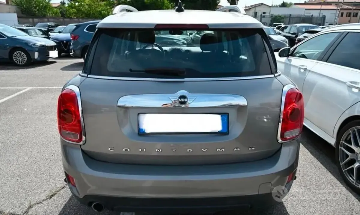 Usata Mini Cooper D Countryman 116 CV (85 kW) 2018 Grigio SUV