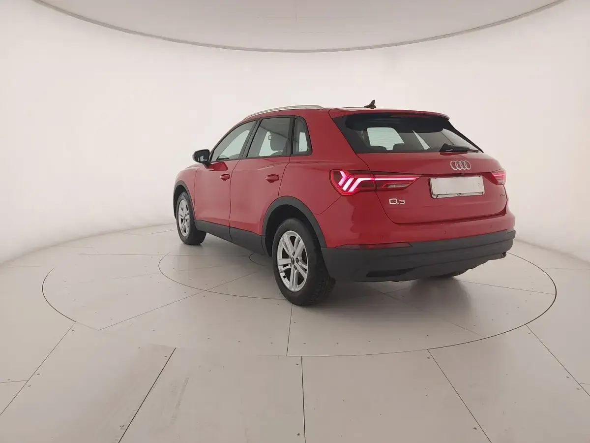 Usata Audi Q3 150 CV (110 kW) 2022 Rosso tango metallizzato SUV
