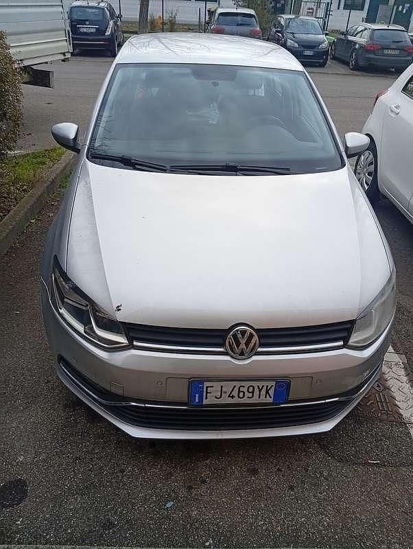 Usata 2017 VW Polo Tre volumi | 9000 € (Buon prezzo) - Immagine 1/4