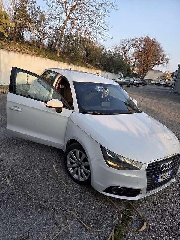 Usata Audi A1 90 CV (66 kW) 2011 Utilitaria
