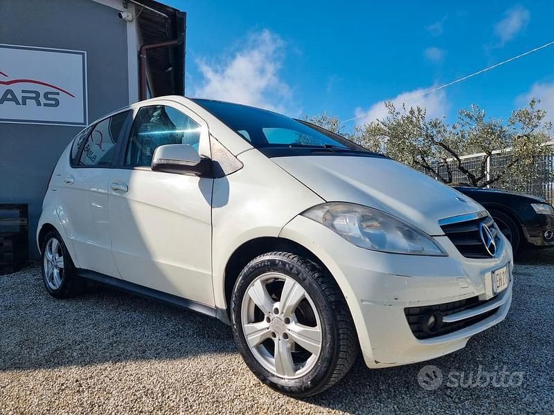 Usata Mercedes A160 Avantgarde 95 CV (69 kW) 2011 Bianco Berlina