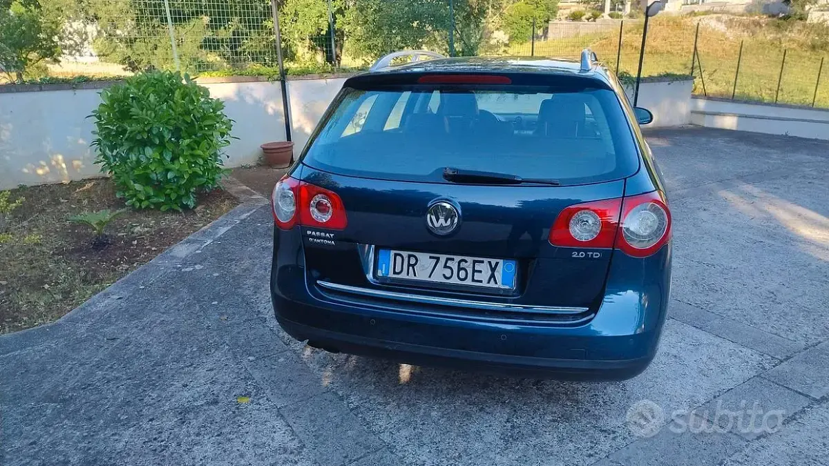 Usata VW Passat 140 CV (102 kW) 2008 Blu Station wagon