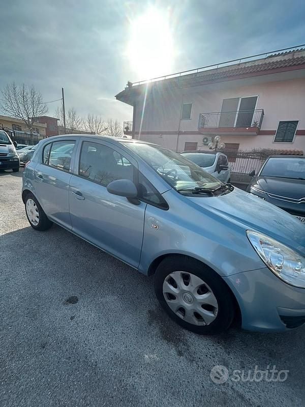 Usata Opel Corsa 80 CV (58 kW) 2009 Blu Berlina