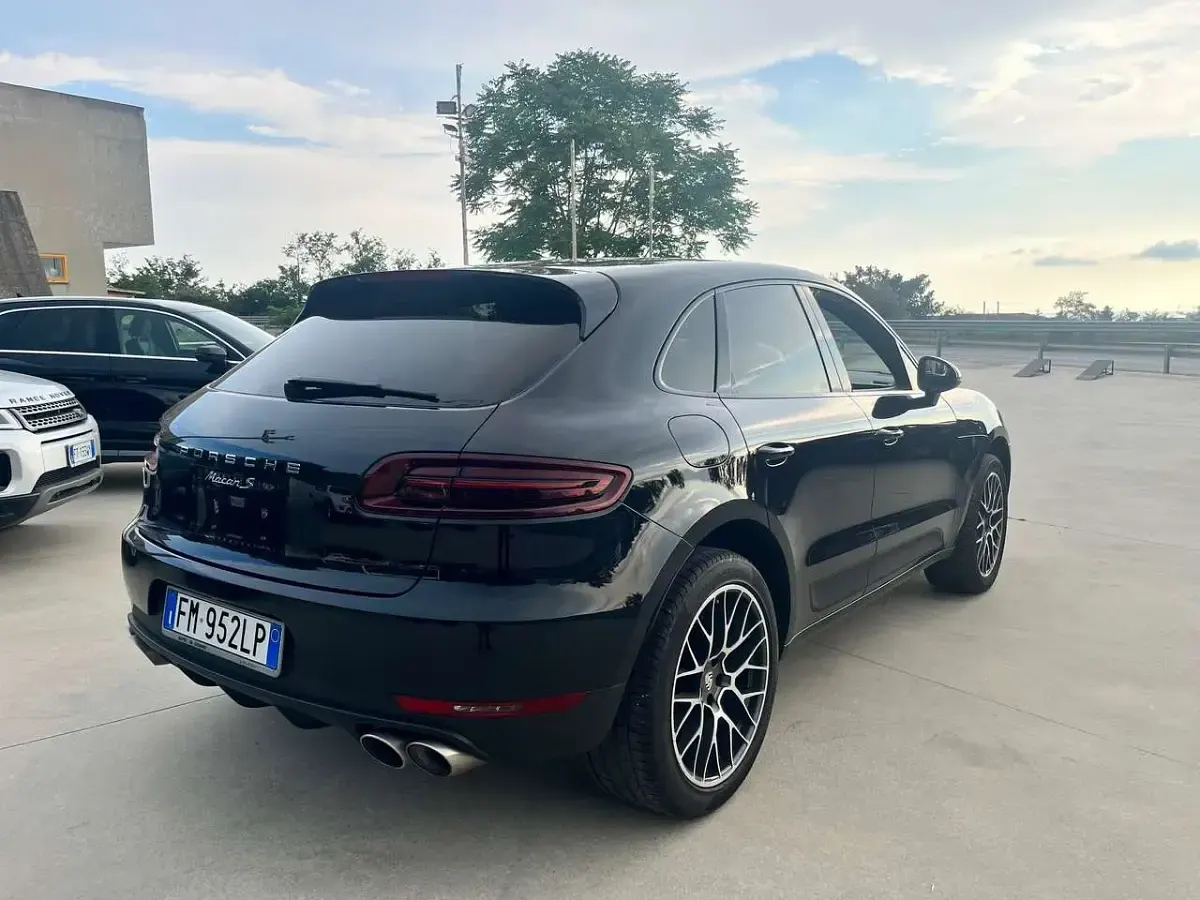 Usata Porsche Macan 250 CV (183 kW) 2018 Nero SUV