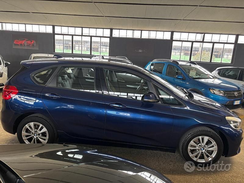 Usata BMW 218 Active Tourer Advantage 136 CV (100 kW) 2014 Blu Monovolume