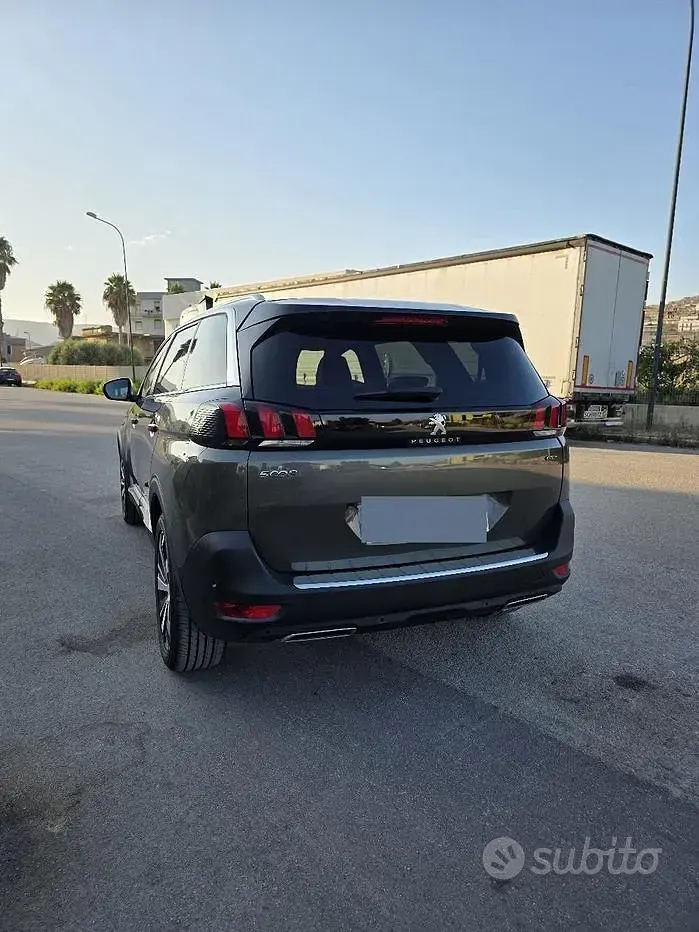 Usata Peugeot 5008 GTi 181 CV (133 kW) 2017 Nero Station wagon