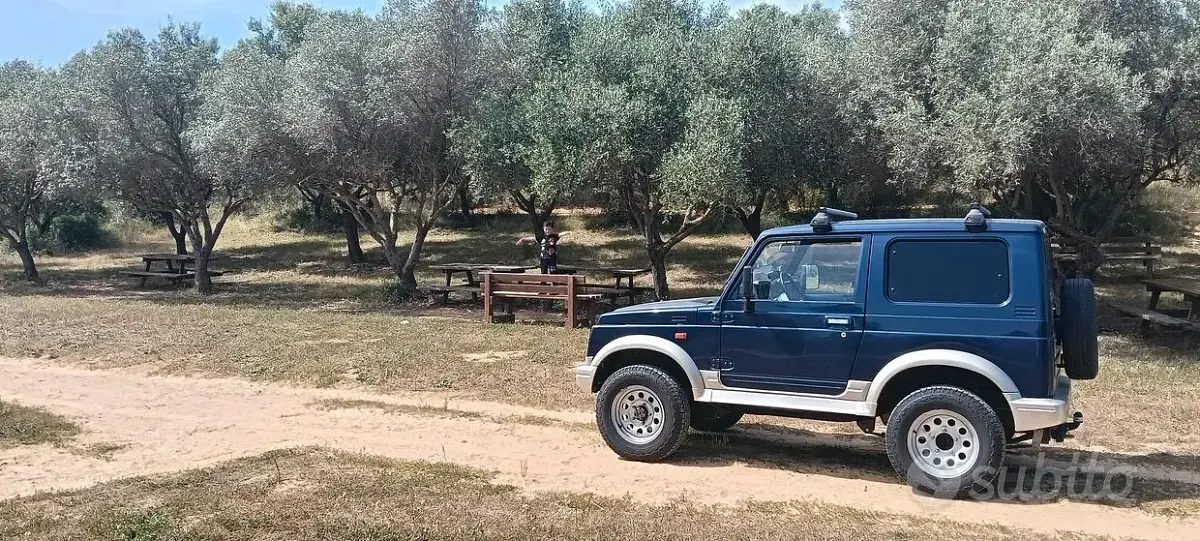 Usata Suzuki Samurai 69 CV (50 kW) 1998 Bluazzurro SUV