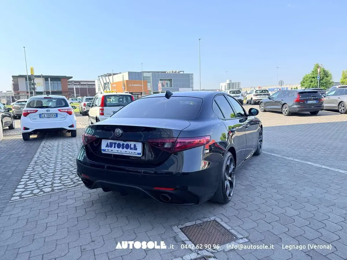 Usata Alfa Romeo Giulia Veloce 280 CV (205 kW) 2021 Nero Berlina