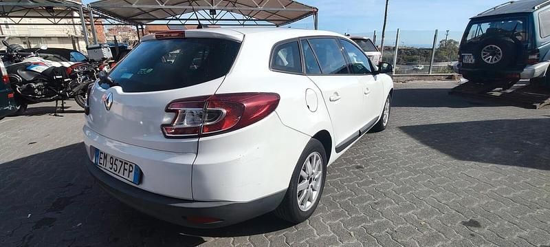 Usata Renault Mégane GT Line GT-Line 110 CV (80 kW) 2012 Bianco Station wagon