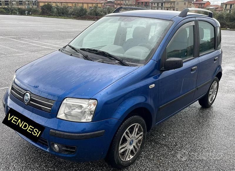Usata Fiat Panda 70 CV (51 kW) 2004 Utilitaria