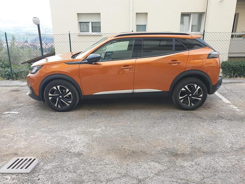 Usata Peugeot 2008 Allure 131 CV (96 kW) 2022 SUV