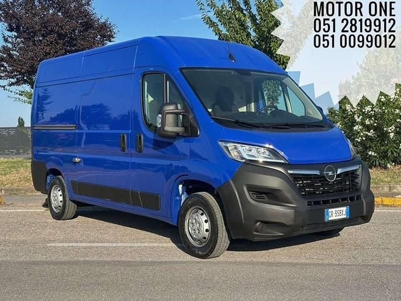 Blu/azzurro Usata 2023 Opel Movano Furgone | 17.500 € (Ottimo prezzo) - Immagine 1/4