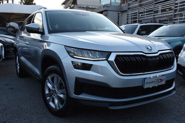 Usata Skoda Kodiaq 150 CV (110 kW) 2023 Argento metallizzato SUV