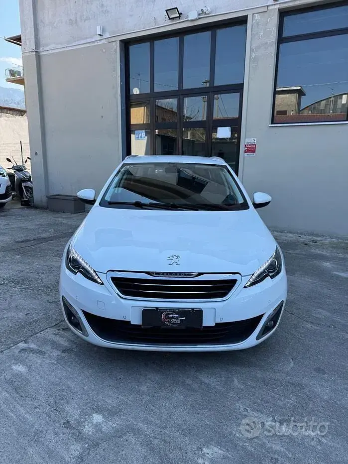 Usata Peugeot 308 GT-line 150 CV (110 kW) 2015 Bianco Station wagon