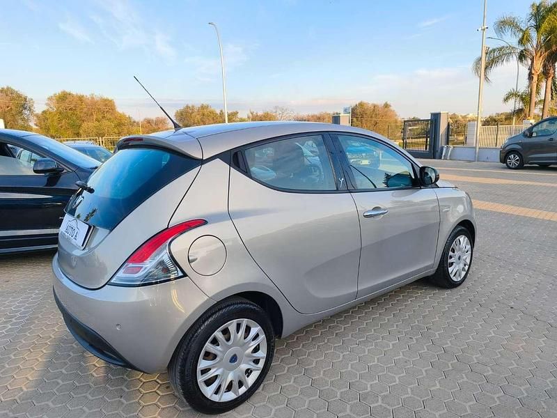 Usata Lancia Ypsilon S 95 CV (69 kW) 2012 Grigio Utilitaria