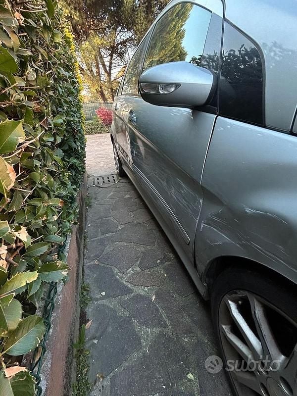Usata Mercedes B180 2008 Grigio Monovolume