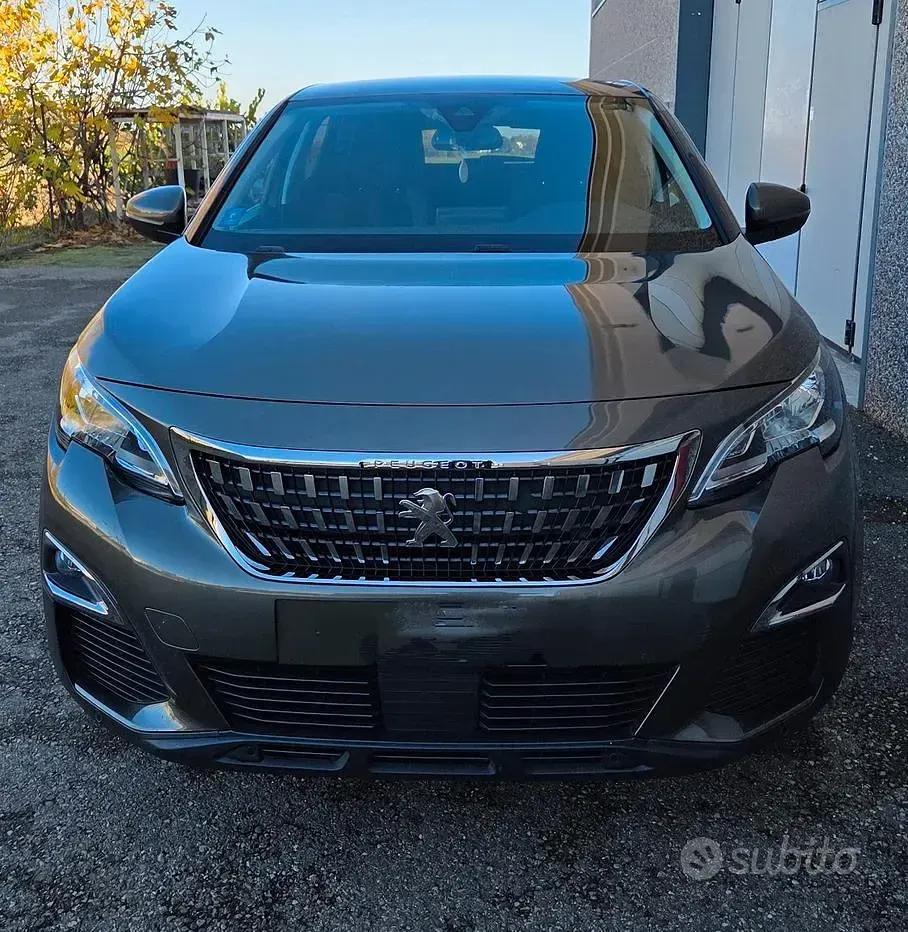 Usata Peugeot 3008 2019 Grigio SUV