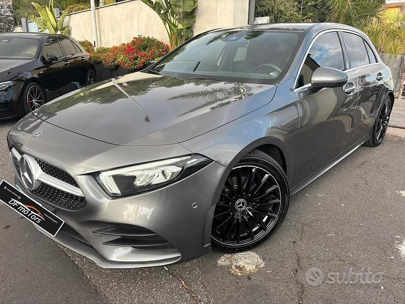 Bianco Usata 2019 Mercedes A180 AMG Line Premium Tre volumi | 21.000 € - Immagine 1/4
