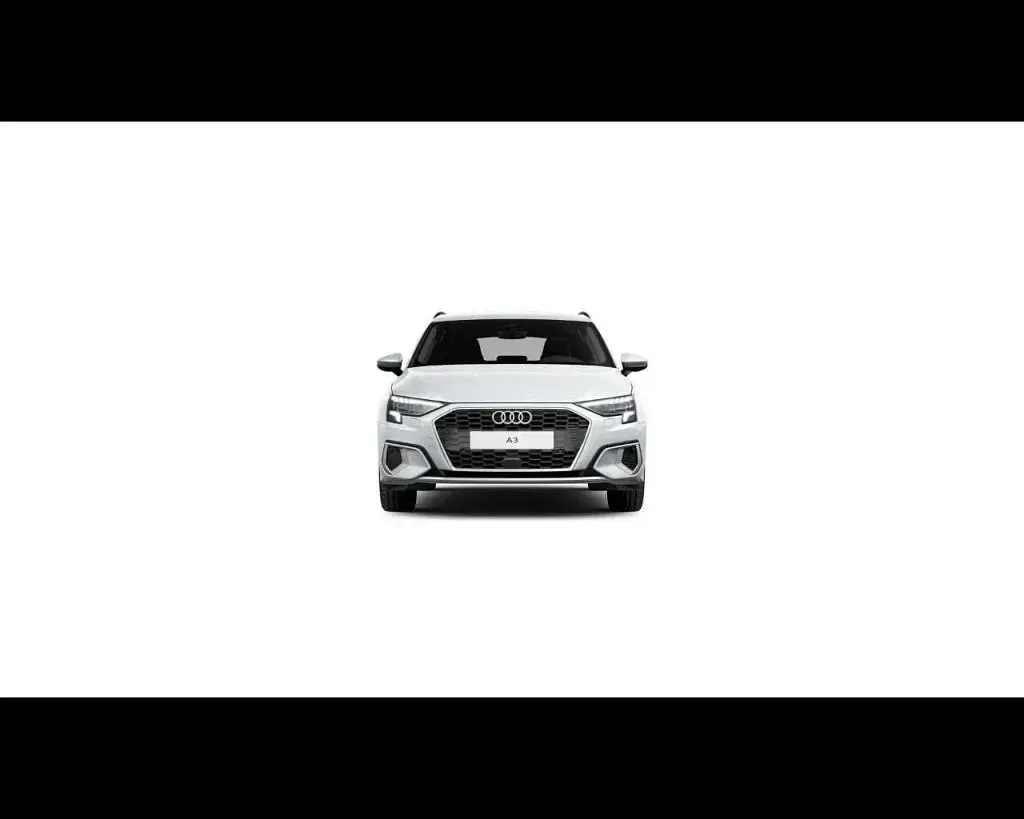 Usata Audi A3 Advanced 116 CV (85 kW) 2024 Bianco Berlina