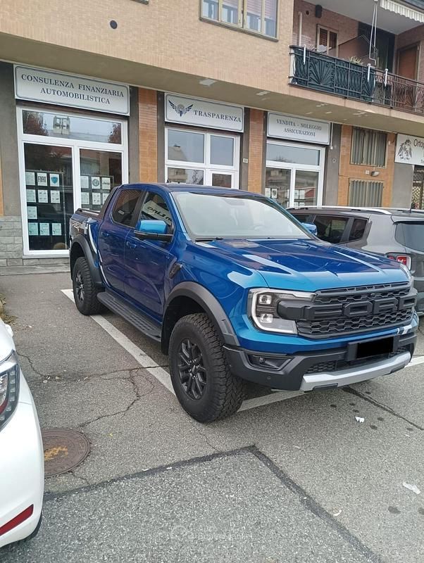 Usata Ford Ranger 211 CV (155 kW) 2024 Blu Pick-up