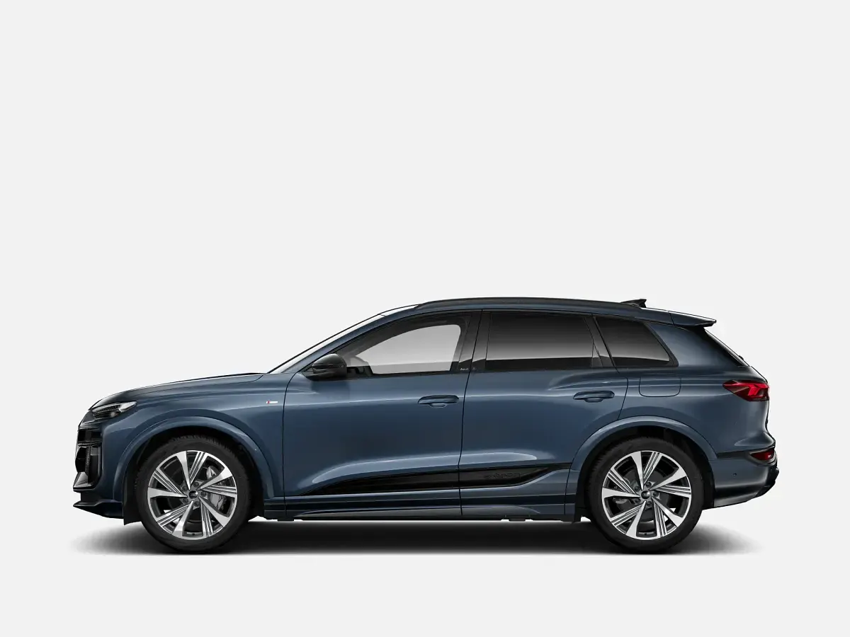 Nuova Audi Q6 e-tron S-Line 119 kW (163 CV) 2026 Blu plasma metallizzato SUV