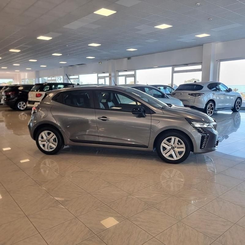 Nuova Renault Clio V Evolution 100 CV (73 kW) 2025 Grigio Berlina