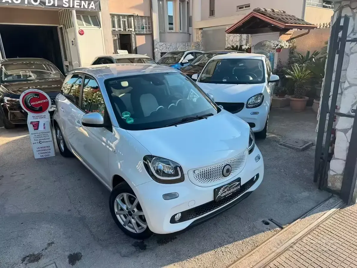 Usata Smart ForFour Passion 71 CV (52 kW) 2016 Bianco Utilitaria