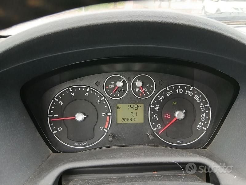 Usata Ford Fusion 80 CV (58 kW) 2007 Nero Berlina