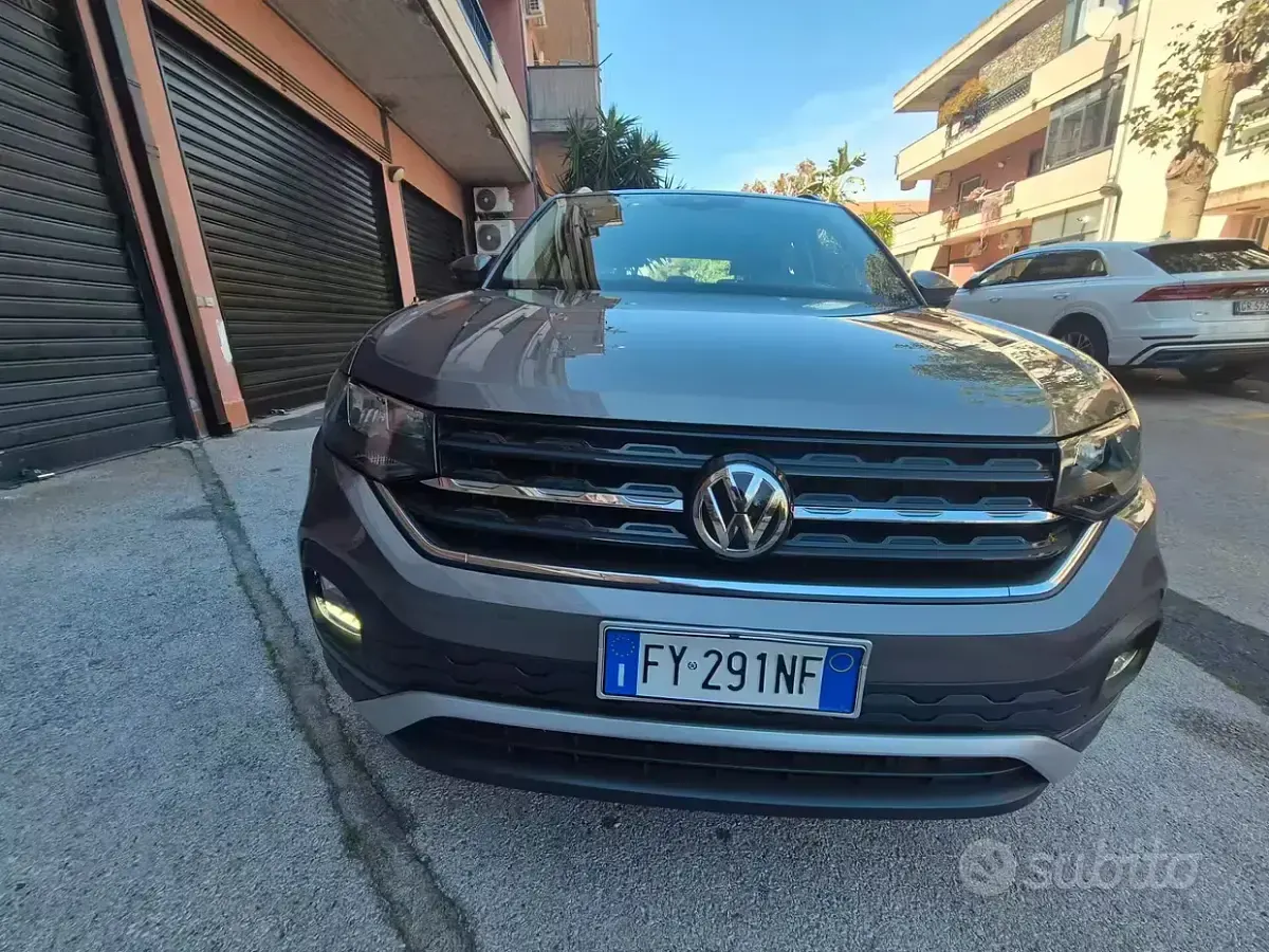 Usata VW T-Cross Style 95 CV (69 kW) 2019 Grigio SUV