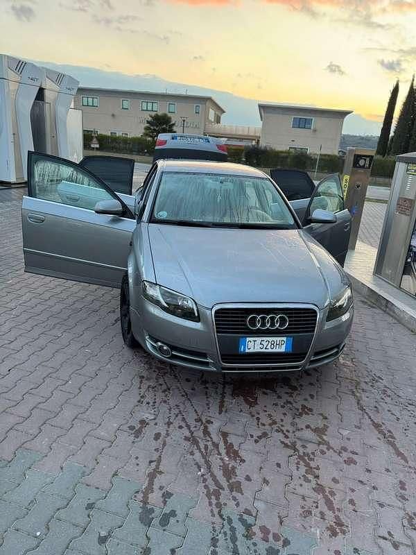 Usata Audi A4 Ambiente 140 CV (102 kW) 2005 Grigio Berlina