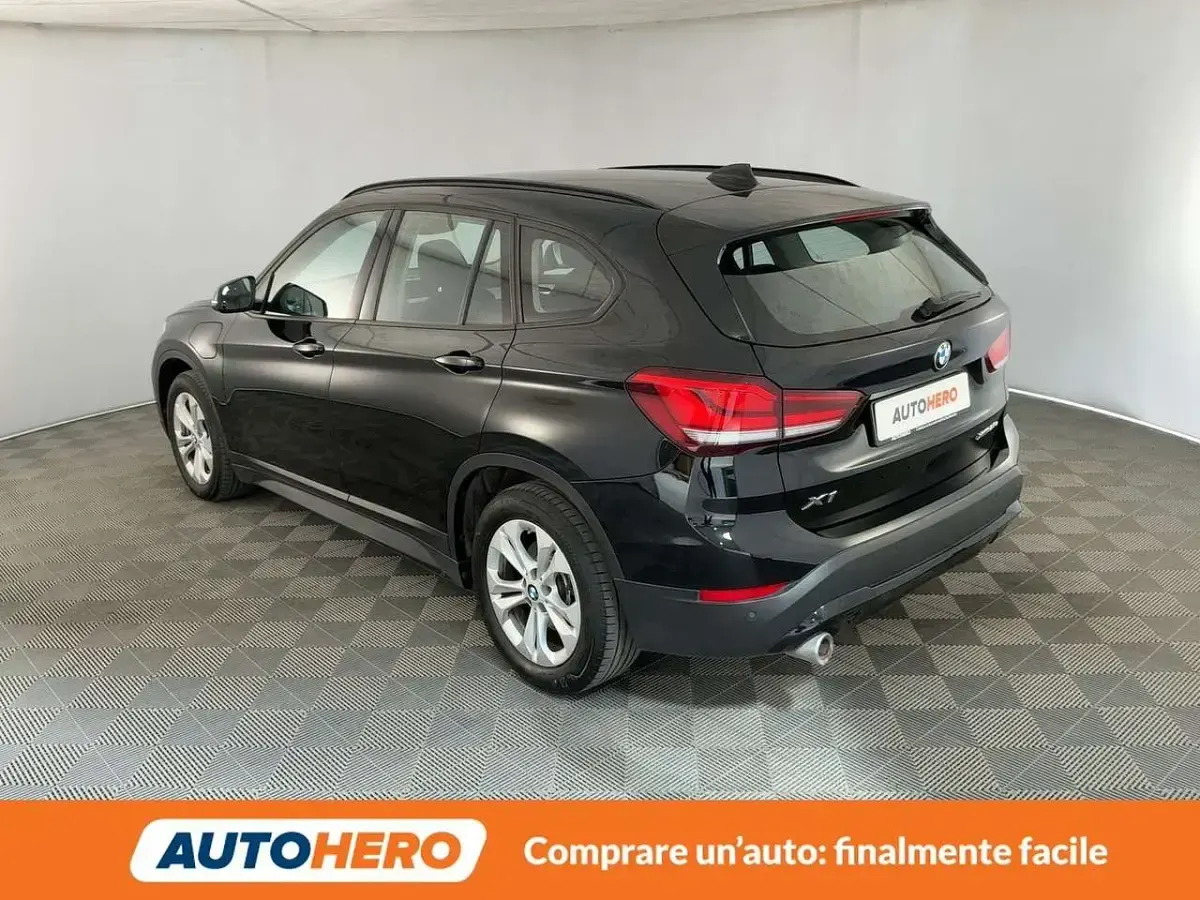 Usata BMW X1 Advantage 220 CV (161 kW) 2021 Nero SUV