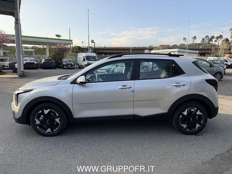 Nuova Kia Stonic Urban 101 CV (74 kW) 2026 Argento SUV