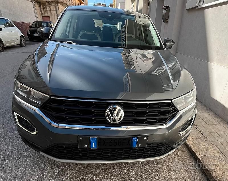 Usata VW T-Roc 2019 Grigio SUV