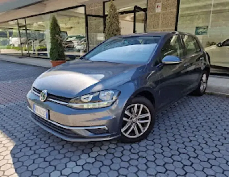 Usata VW Golf VII Business 116 CV (85 kW) 2018 Utilitaria