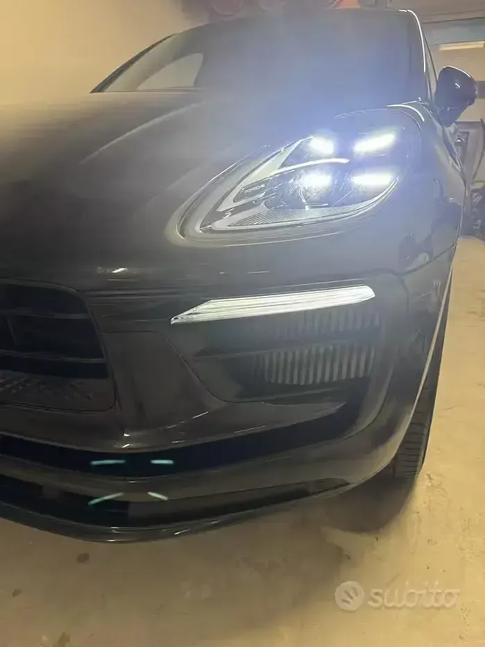 Usata Porsche Macan 2023 Grigio SUV