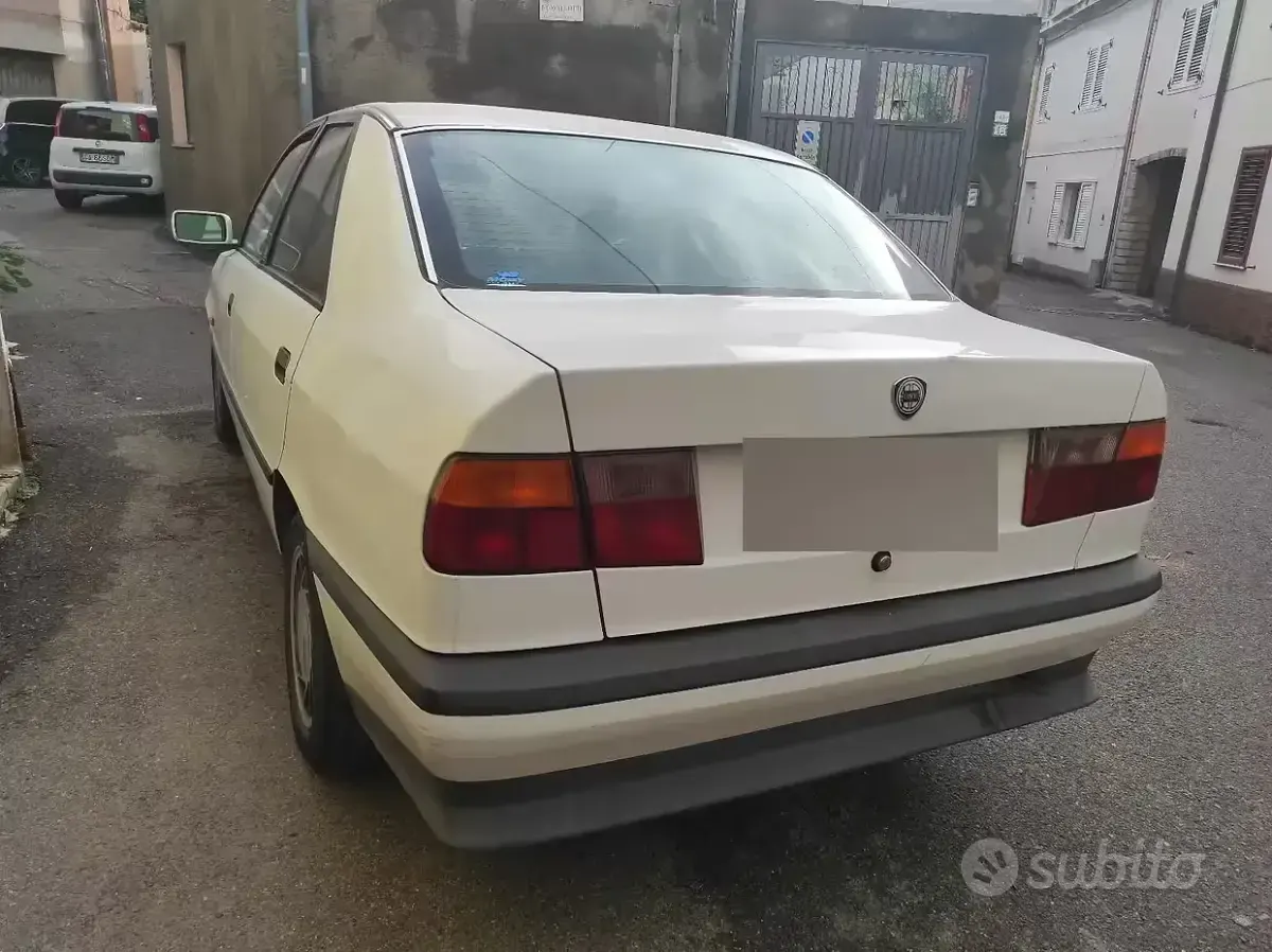 Usata Lancia Dedra 75 CV (55 kW) 1993 Bianco Berlina