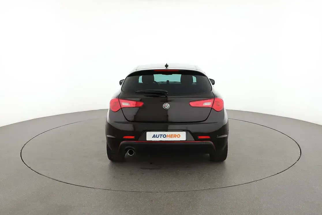 Usata Alfa Romeo Giulietta 120 CV (88 kW) 2019 Nero Utilitaria