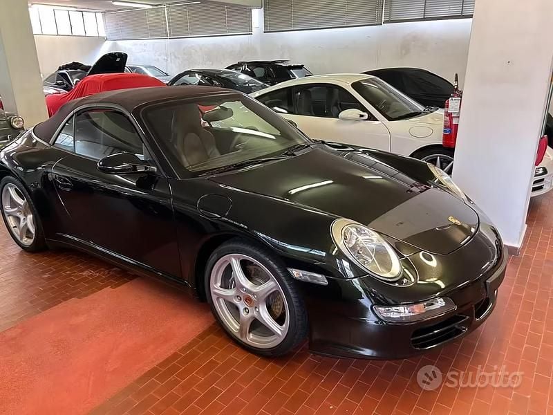 Usata Porsche 911 Carrera 4 Cabriolet 325 CV (239 kW) 2006 Verde Cabrio