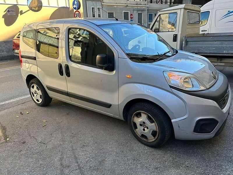 Usata Fiat Qubo Easy 80 CV (58 kW) 2017 Grigio Monovolume