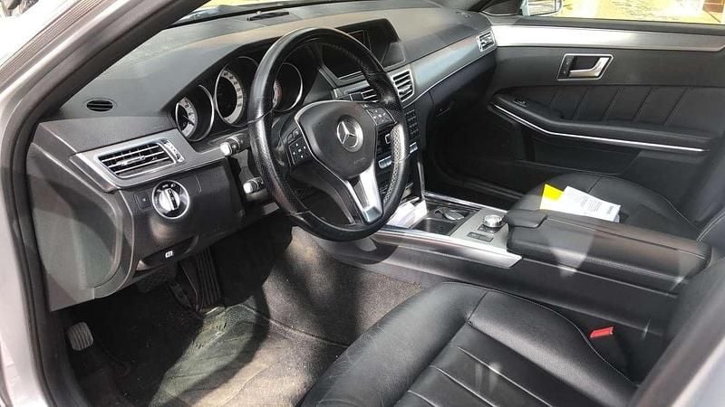 Usata Mercedes E200 Avantgarde 136 CV (100 kW) 2013 Grigio Berlina