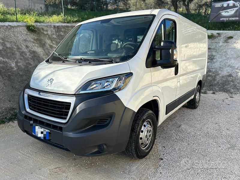 Usata Peugeot Boxer 130 CV (95 kW) 2017 Bianco Furgone