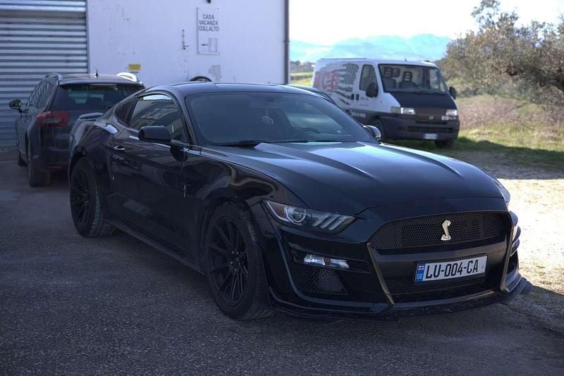 Usata Ford Mustang Fastback 305 CV (224 kW) 2016 Nero Coupé