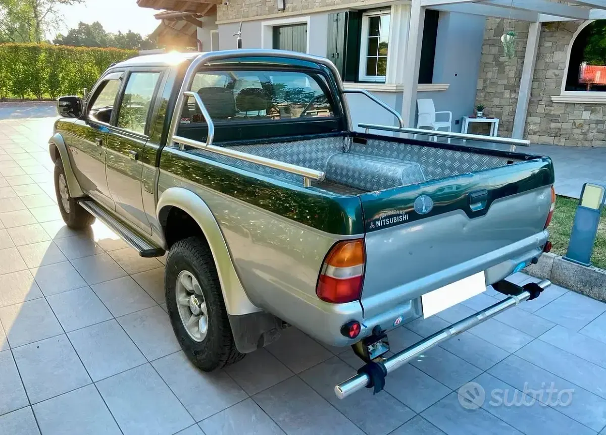 Usata Mitsubishi L200 87 CV (63 kW) 1999 Verde Pick-up