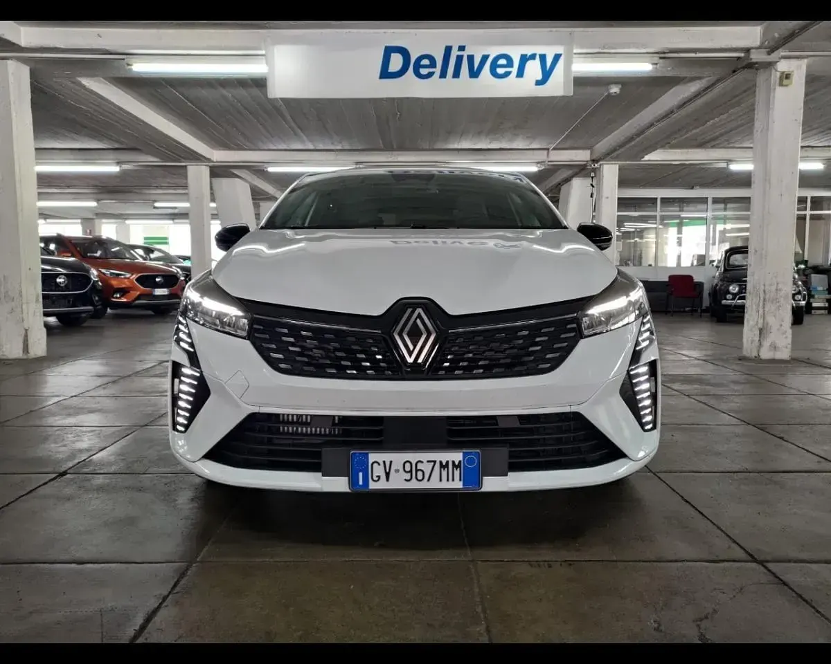 Usata Renault Clio Techno 91 CV (66 kW) 2024 Bianco Utilitaria