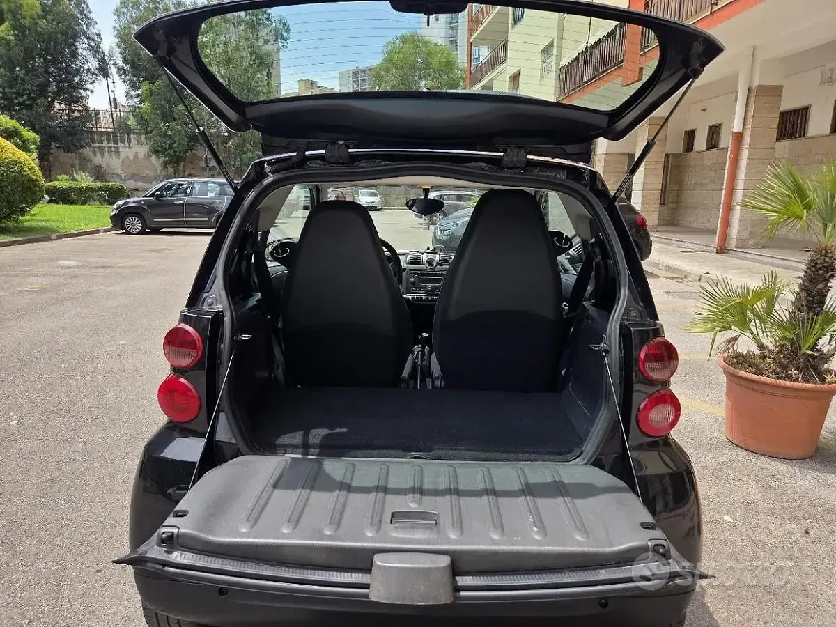 Usata Smart ForTwo Coupé 71 CV (52 kW) 2010 Nero Coupé
