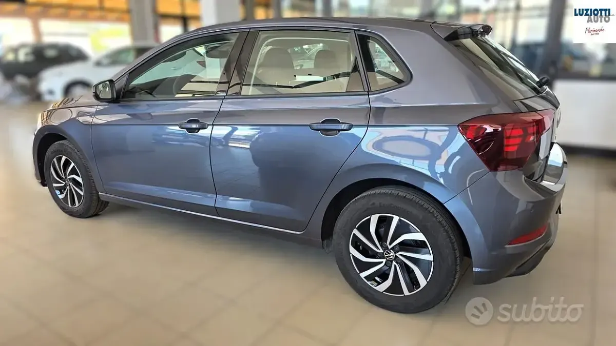 Usata VW Polo Life 95 CV (69 kW) 2025 Grigio Utilitaria