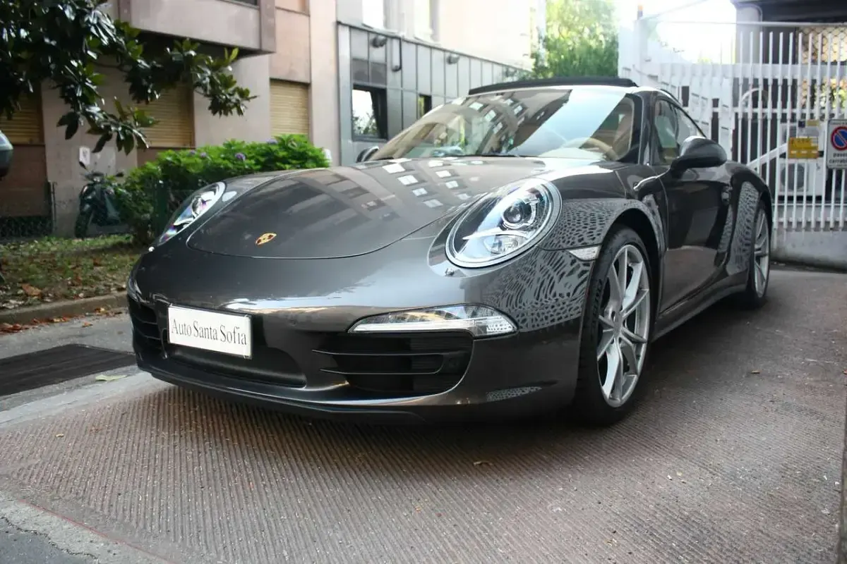 Usata Porsche 991 349 CV (256 kW) 2013 Anthracite brown metallic Coupé