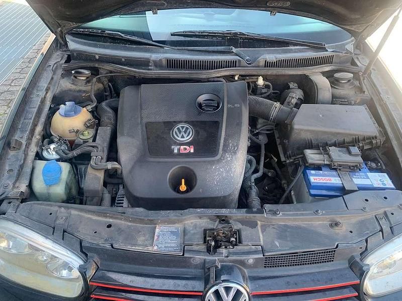 Usata VW Golf IV Highline 116 CV (85 kW) 2001 Berlina