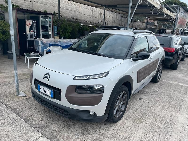 Usata Citroën C4 Cactus Shine 99 CV (72 kW) 2015 Giallo Utilitaria